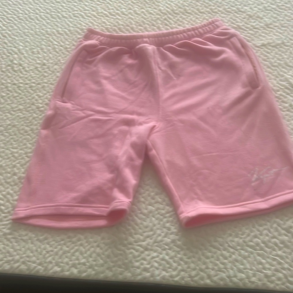 Men’s Pink athletic shorts brand new L
